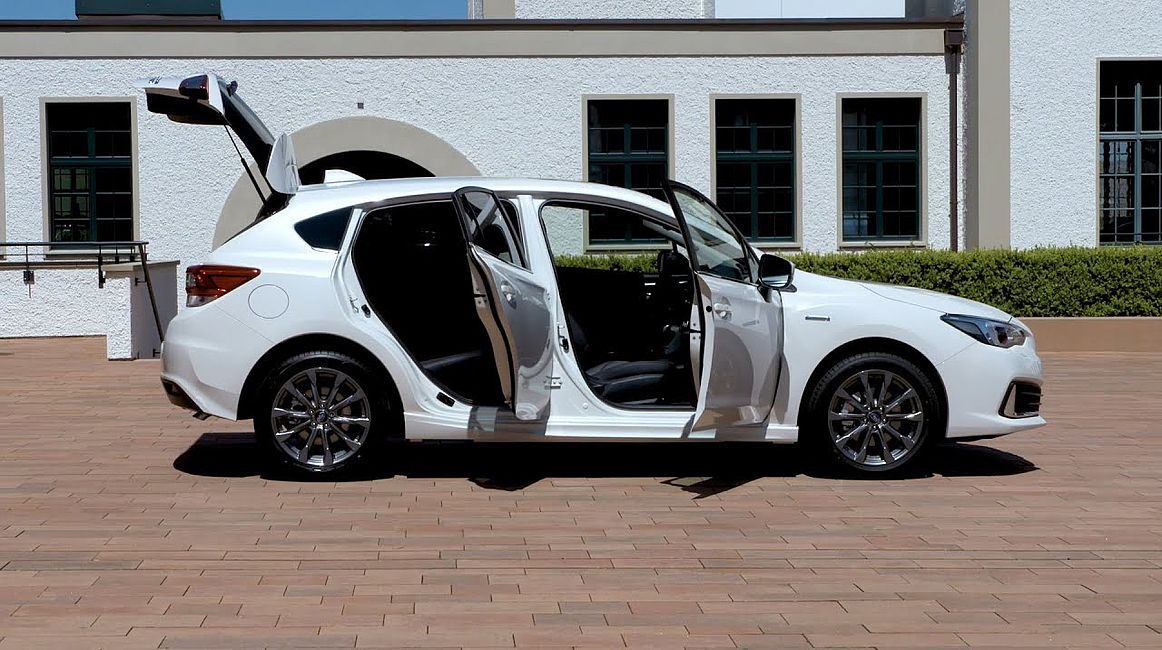 Subaru Impreza e-BOXER Hybrid 2020 Walk Around IT