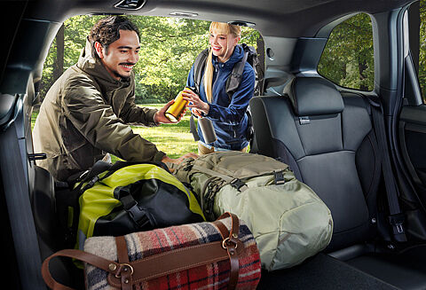 Subaru-Forester25-getrennt-klappbare-Ruecksitze.jpg